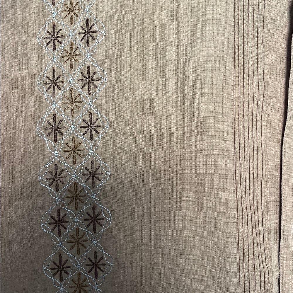 Cubavera Button-Up - Picture 2 of 3